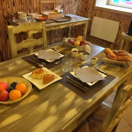 D'hote Medieval Du Vieux Bourg Bed & Breakfast