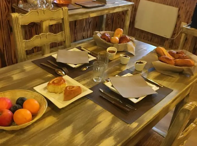 D'hote Medieval Du Vieux Bourg Bed & Breakfast