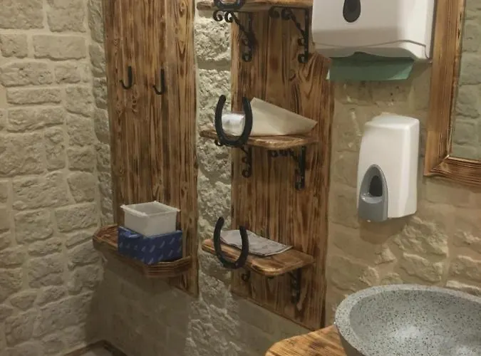 Bed & Breakfast D'hote Medieval Du Vieux Bourg Chailloue